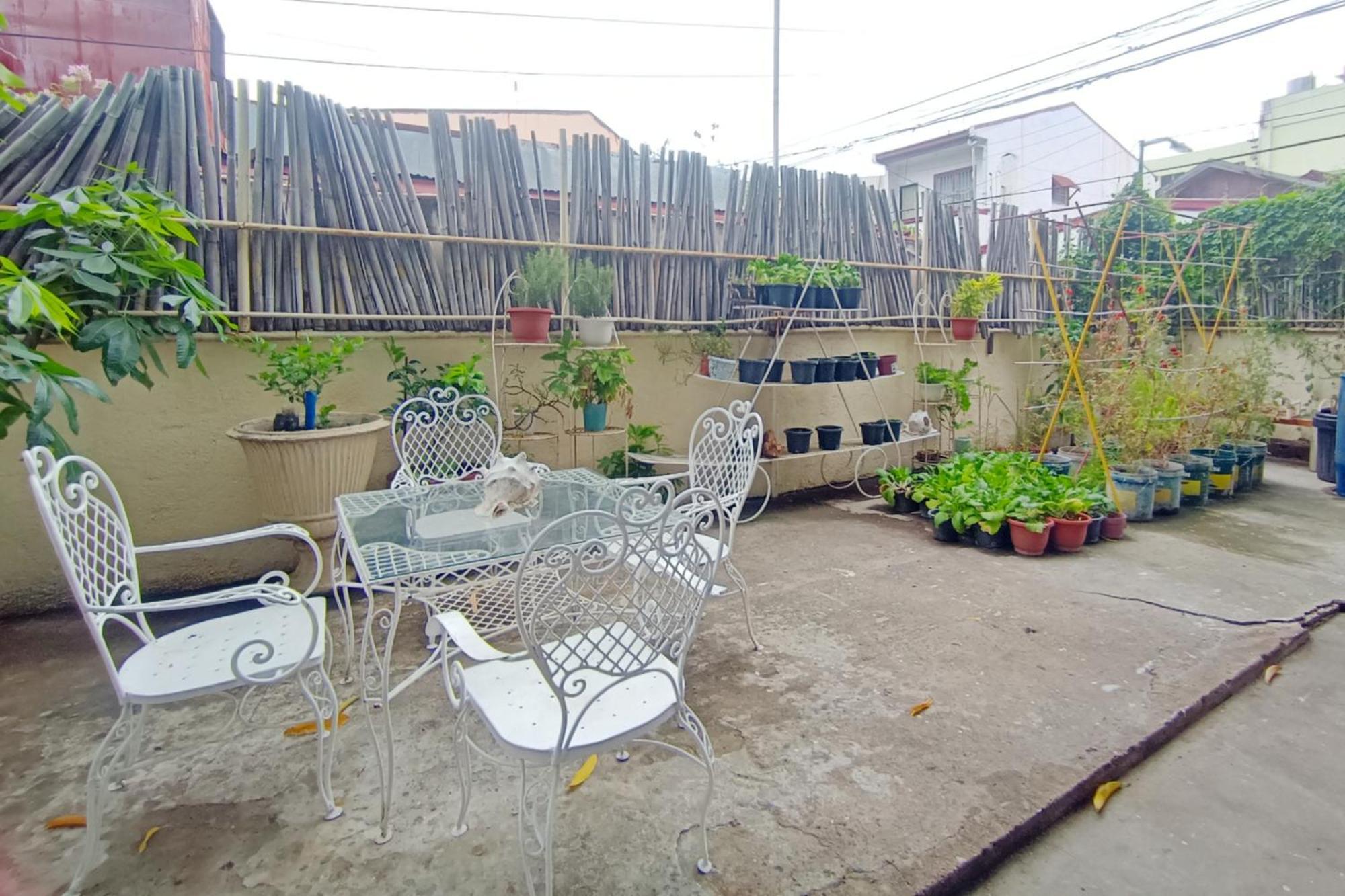 Bed And Brewhouse Sucat Bed and Breakfast Paranaque City Exteriör bild