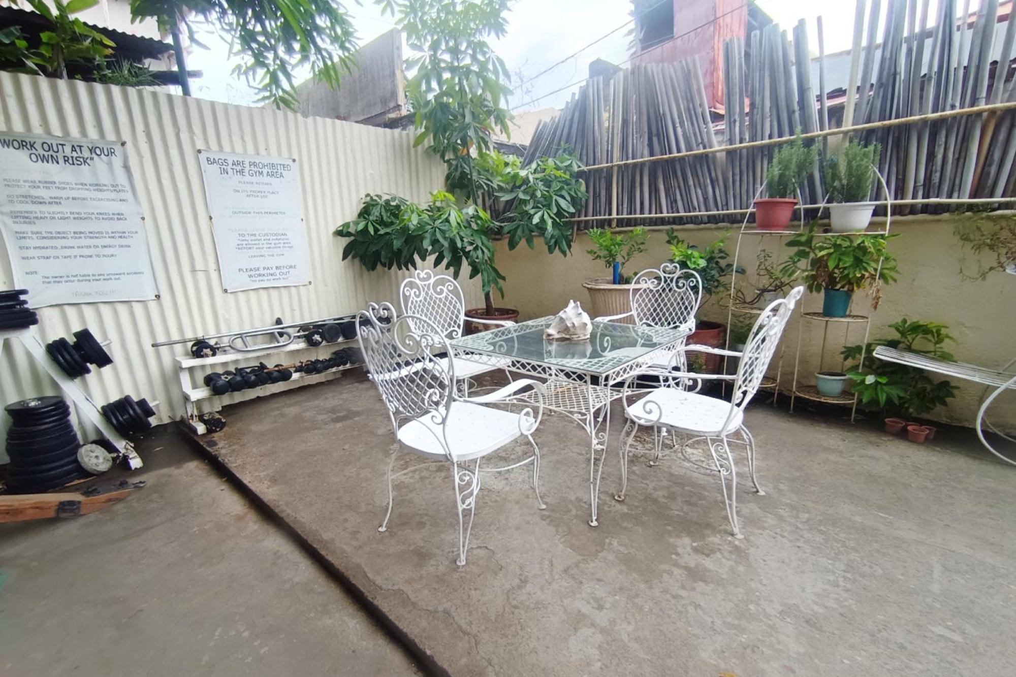 Bed And Brewhouse Sucat Bed and Breakfast Paranaque City Exteriör bild