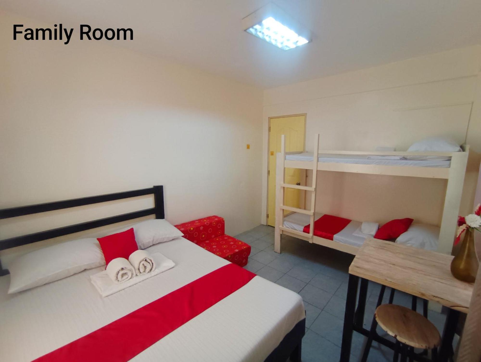 Bed And Brewhouse Sucat Bed and Breakfast Paranaque City Exteriör bild